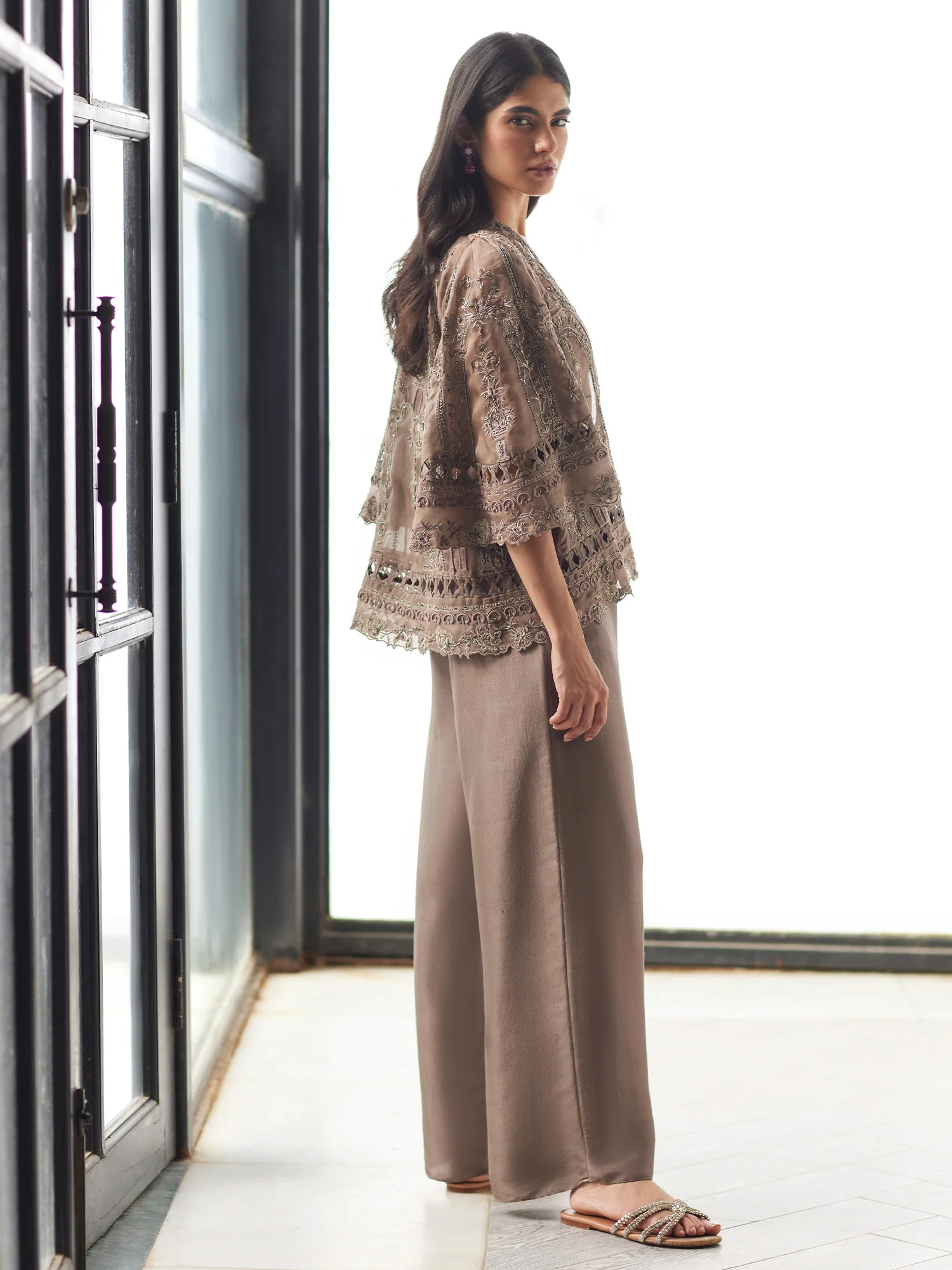 ALARA JACKET, BLOUSE & SHARARA - Image 6