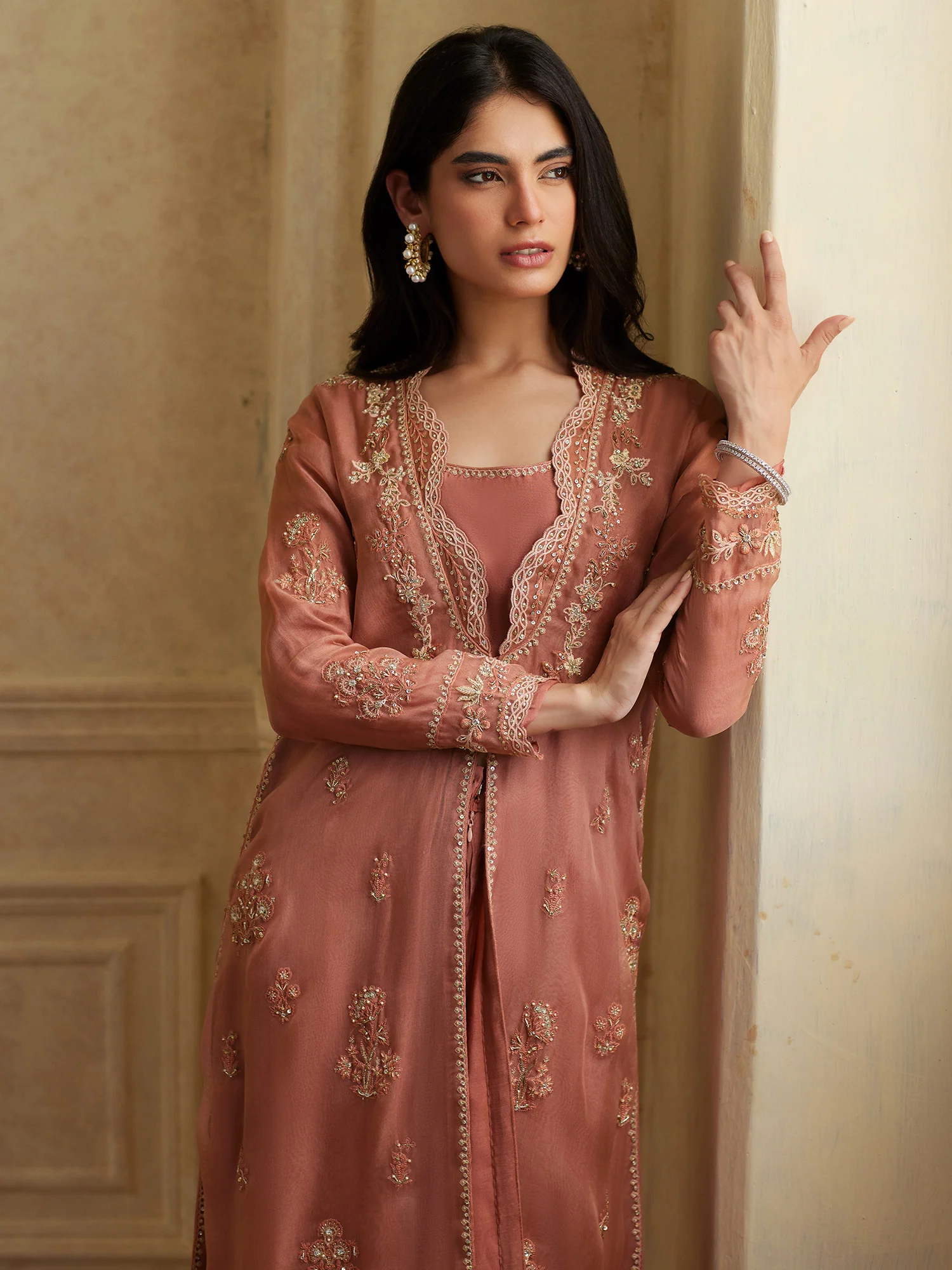 ANAM & CRUSHED IZAAR - Image 2