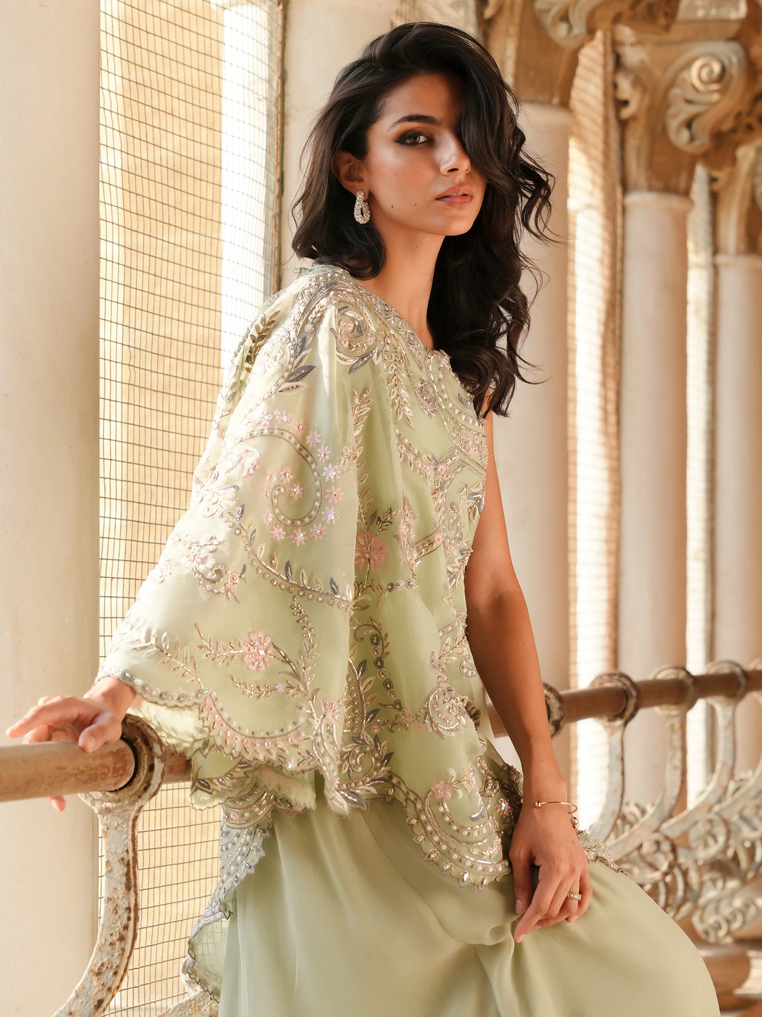 OFF SHOULDER - Image 2
