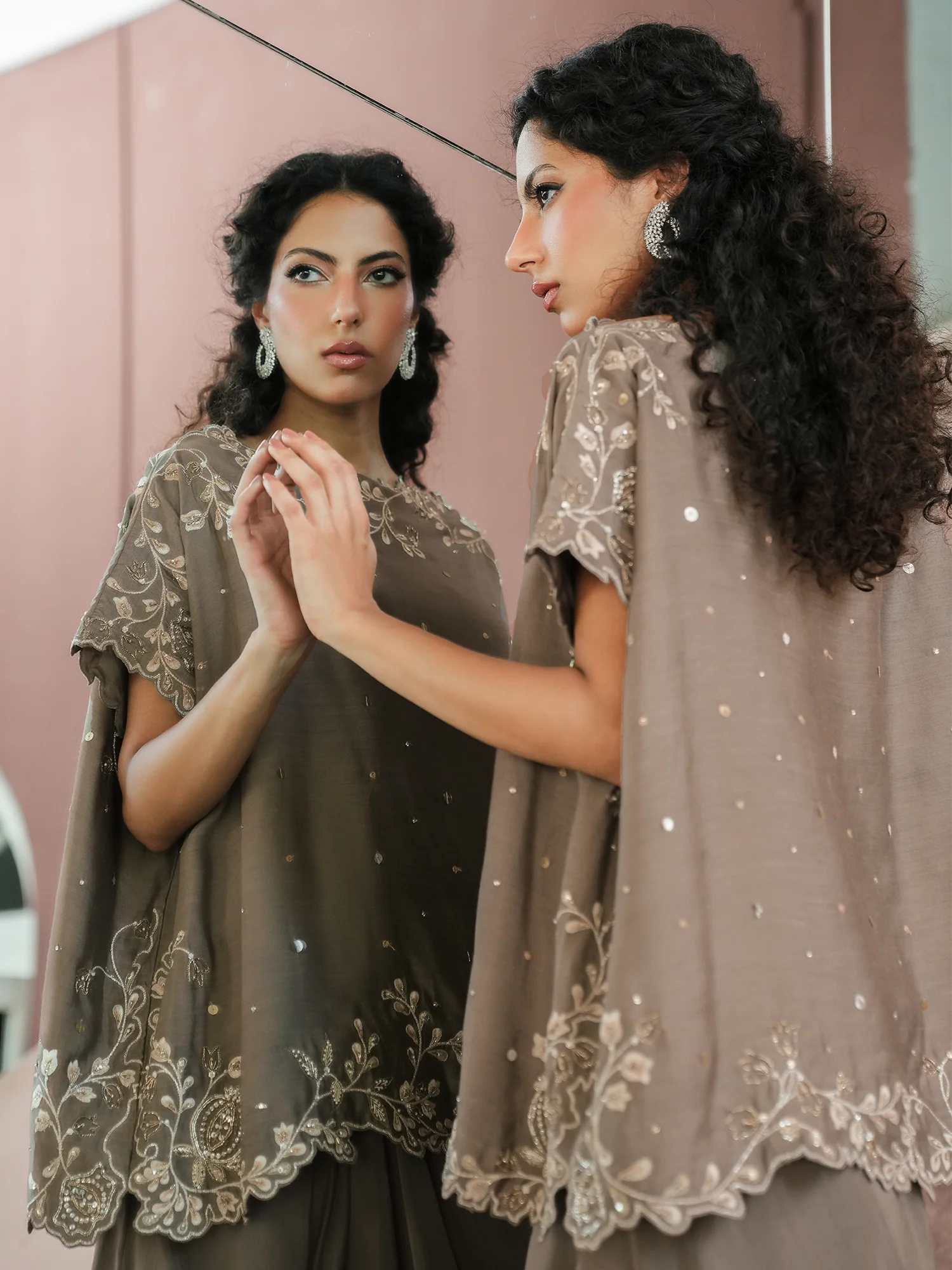OFF SHOULDER & SKIRT - Image 4