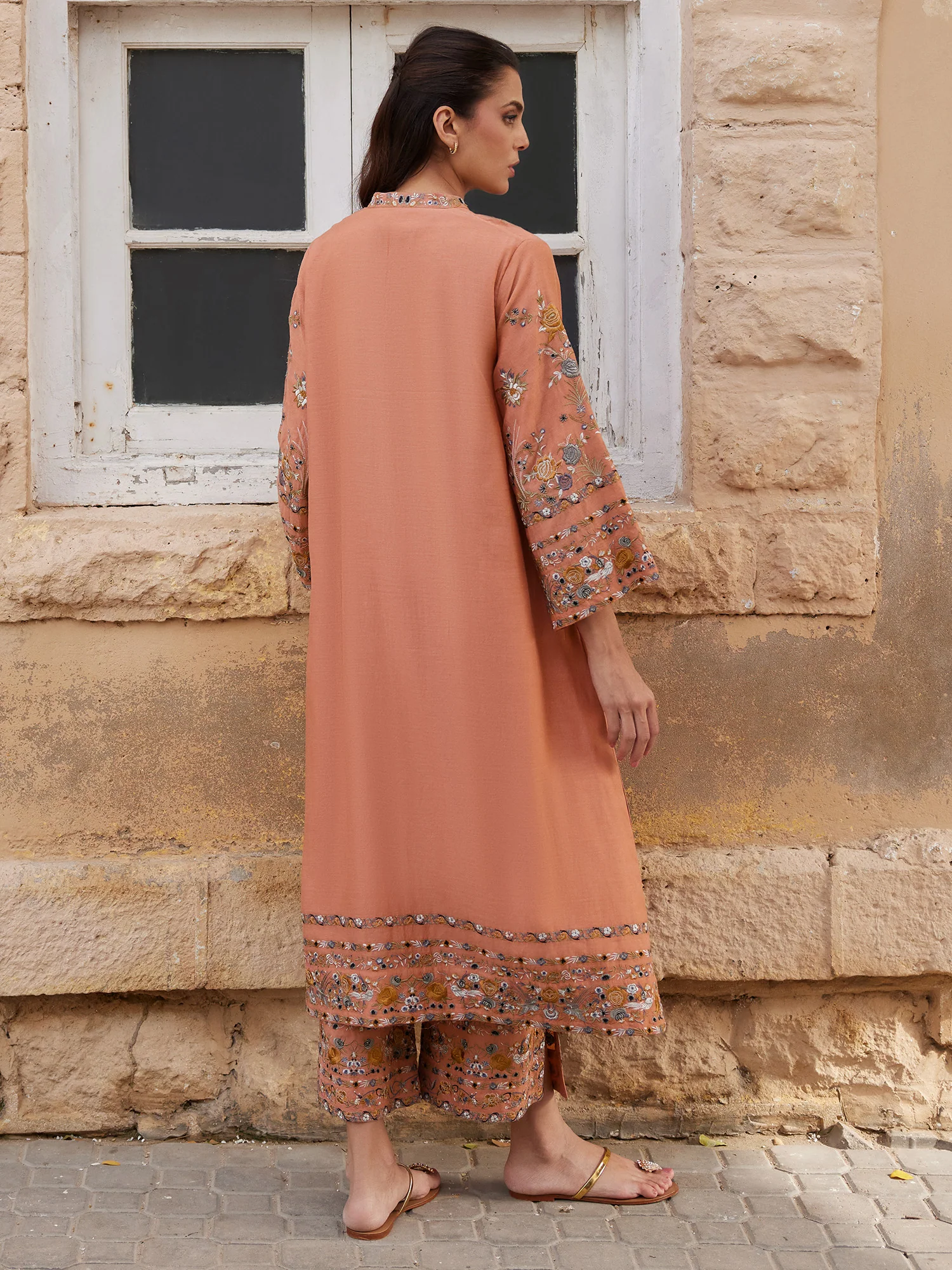 SICILY & IZAAR - Image 4